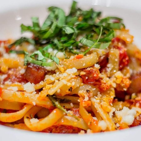 Linguine Pomodoro with Fresh Basil